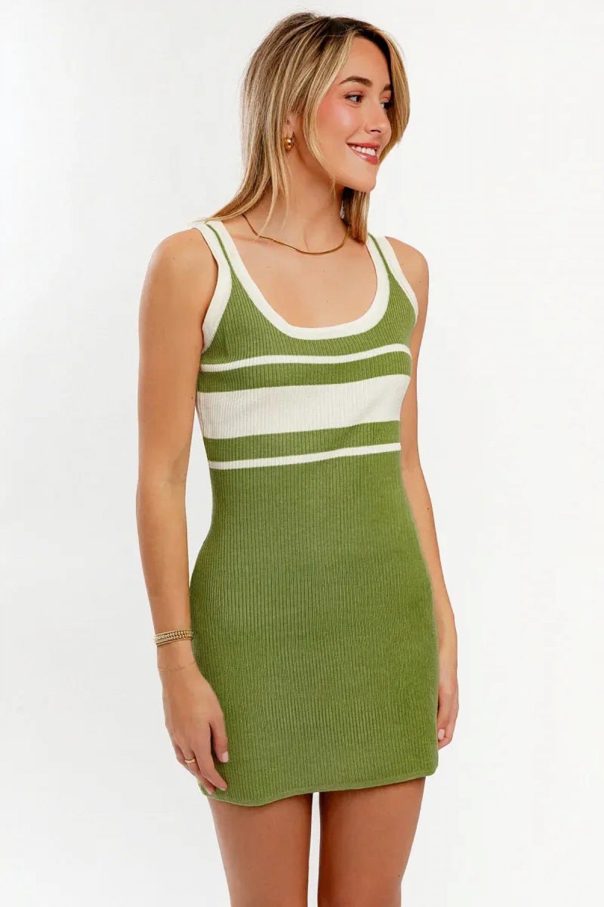 Sleeveless Scoop Neck Ribbed Mini Sweate...